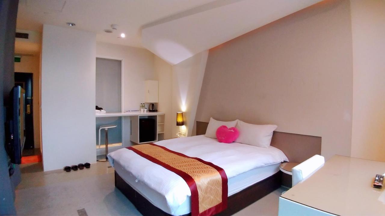 85 Leisurely Otel Kaohsiung Dış mekan fotoğraf