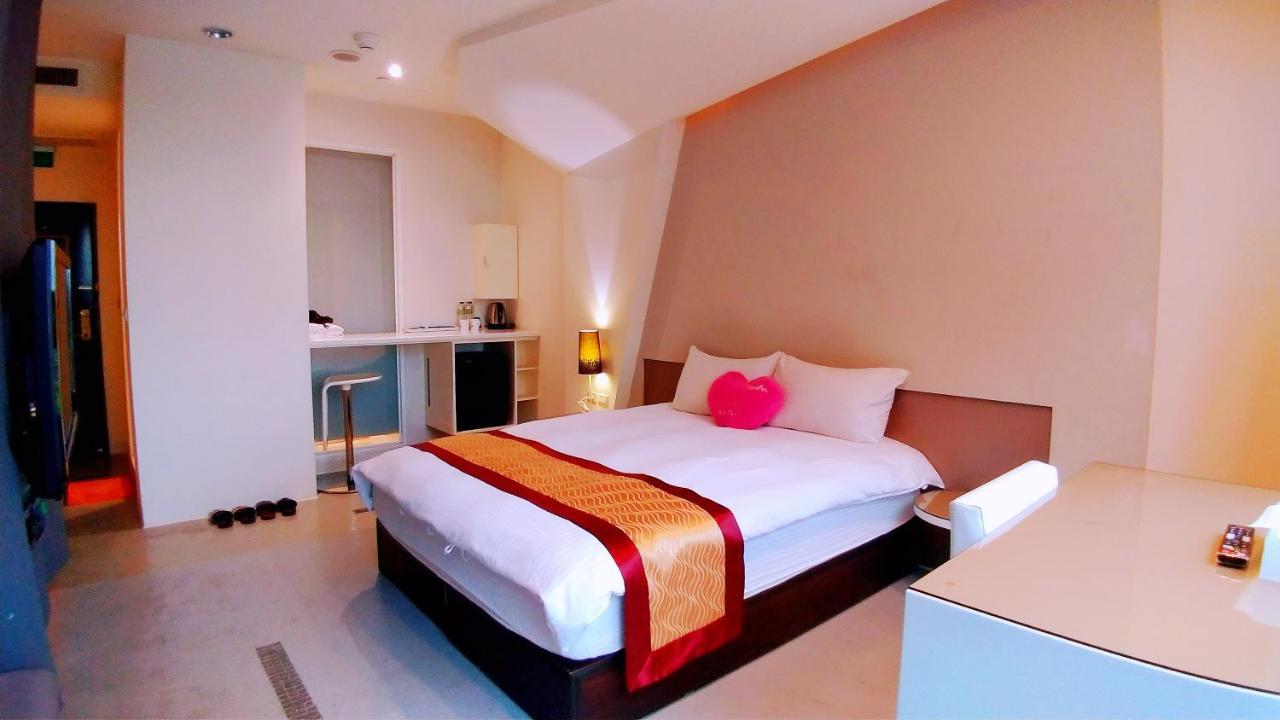 85 Leisurely Otel Kaohsiung Dış mekan fotoğraf